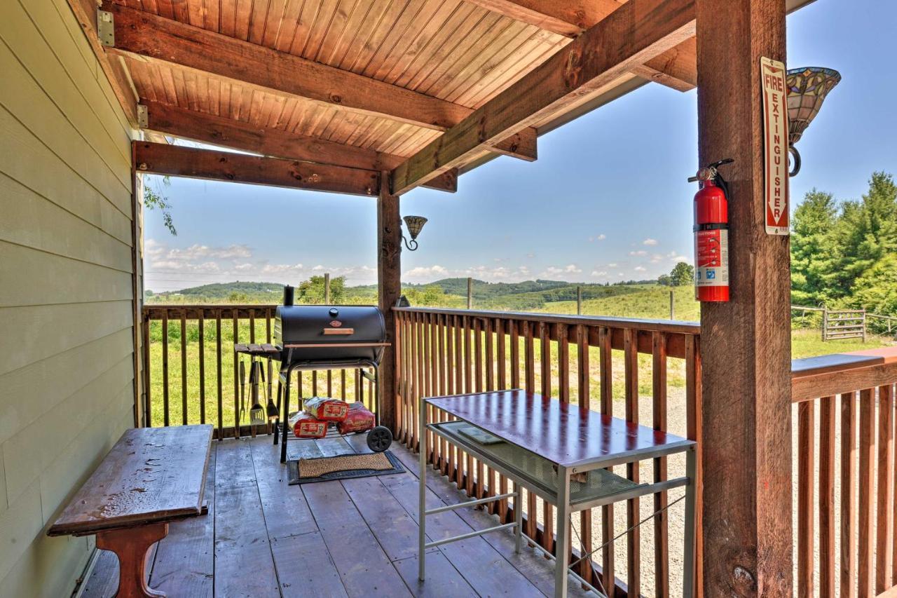 Charming Galax Retreat With Wraparound Deck! 빌라 외부 사진